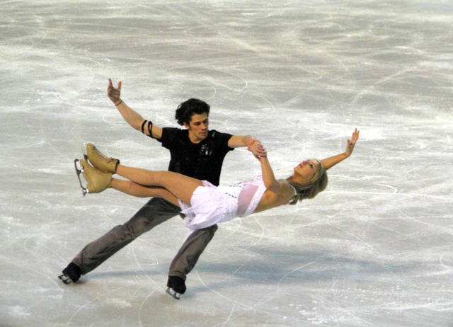 ice-skating-583949_640